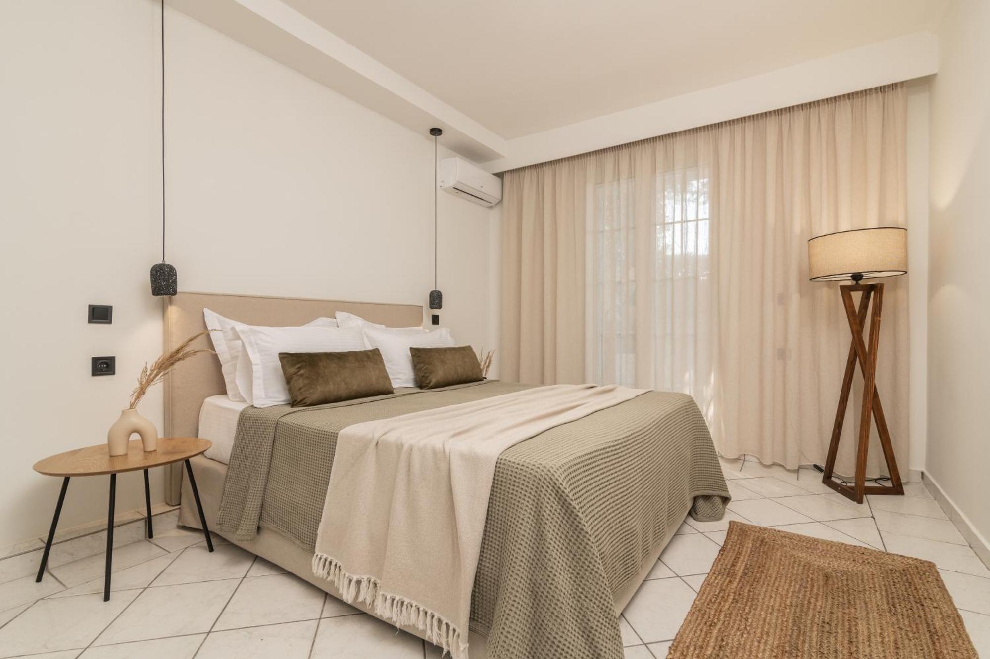 Daisy Hotel Plános エクステリア 写真
